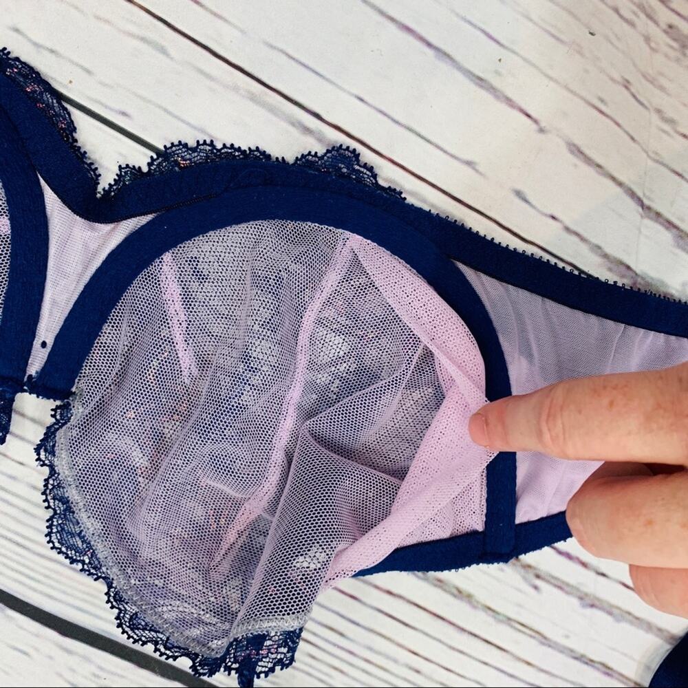 Victoria's Secret iridescent lace unlined demi - Picture 15 of 16